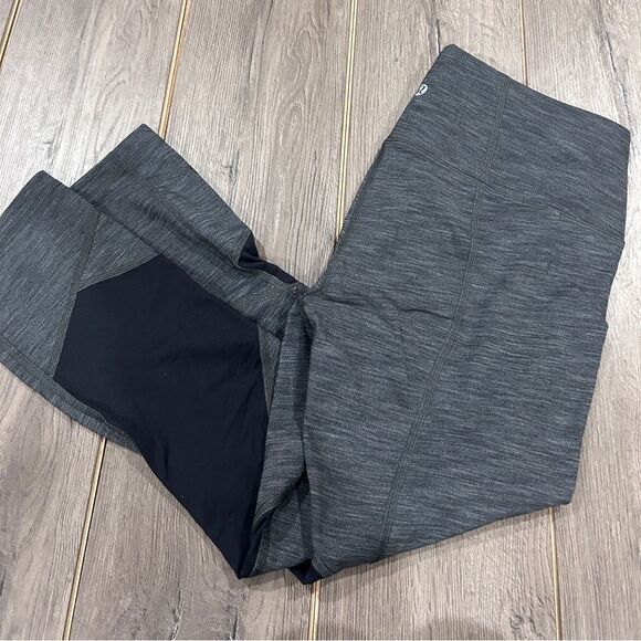 lululemon athletica Pants - Lululemon Pace Rival Crop 22”